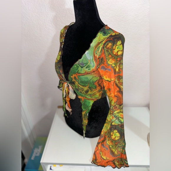 Shein multi-coloured sheer tie-front top with bell sleeves XS - Picture 5 of 8